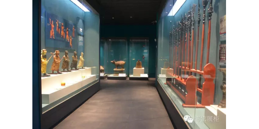 博物館（guǎn）展櫃